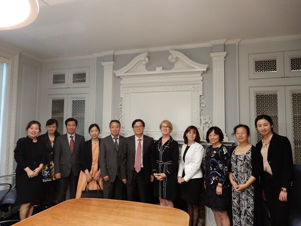 华仁海副董事长一行赴美国、加拿大访问