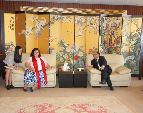 西班牙阿尔卡拉大学客人来访公司