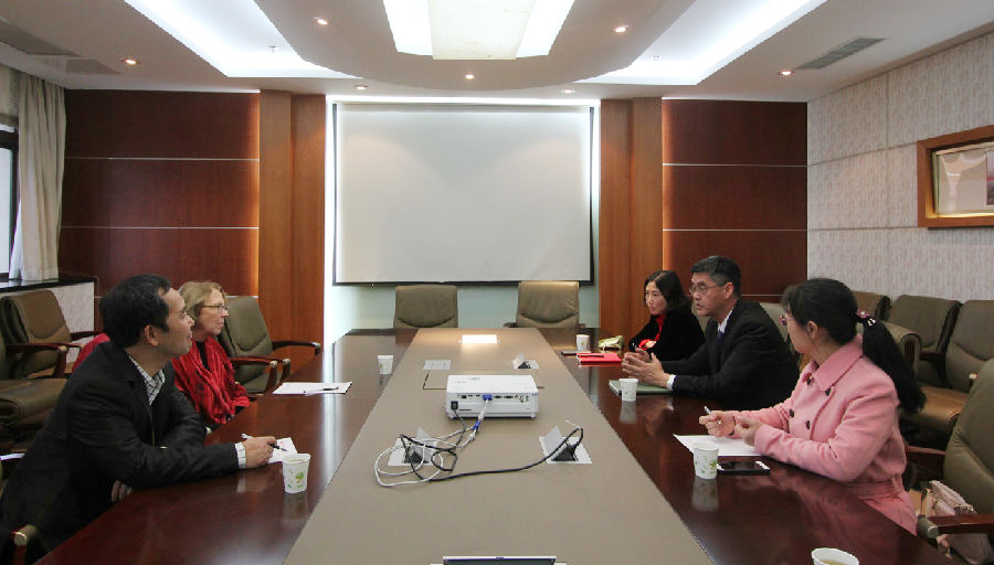 滑铁卢大学Jean经理一行到访工商管理学院